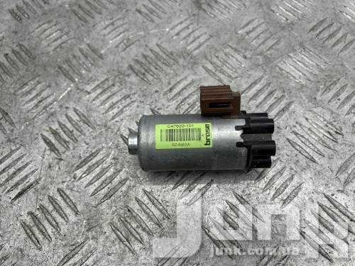 Моторчик регулировки продольного положения правого сидения для Mercedes W205 oe A0009102609 разборка бу