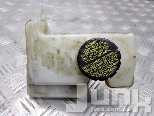 Бачок главного тормозного цилиндра для Audi S3 8V oe 5Q1611301C запчасти бу Бачок главного тормозного цилиндра для Audi S3 8V oe 5Q1611301C разборка бу