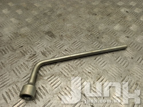 Балонный ключ для Lexus IS oe 0915026010 запчасти бу Балонный ключ для Lexus IS oe 0915026010 разборка бу