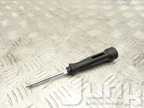 Отвертка со сменными насадками для Audi S3 8V oe 8Z0012255 разборка бу