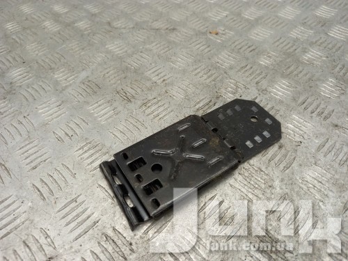 Упор противооткатный для Porsche Macan oe 95572172500 разборка бу