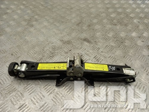 Домкрат для Audi S4 B8 oe 8K0011031K запчасти бу Домкрат для Audi S4 B8 oe 8K0011031K разборка бу