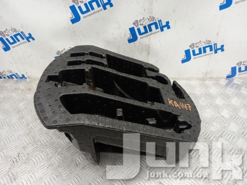 Ящик для Jeep Grand Cherokee oe 68284640AB запчасти бу Ящик для Jeep Grand Cherokee oe 68284640AB разборка бу