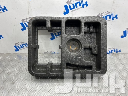 Ящик для Jeep Compass 2 oe 04726588A разборка бу