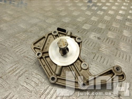 Опорный кронштейн для Audi S6 C7 oe 079103337N запчасти бу Опорный кронштейн для Audi S6 C7 oe 079103337N разборка бу