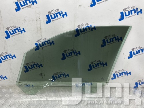Стекло двери передней правое oe 8R0845202C разборка бу