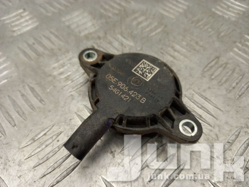 Клапан электромагнитный для Вольксваген Taos oe 05E906423B разборка бу