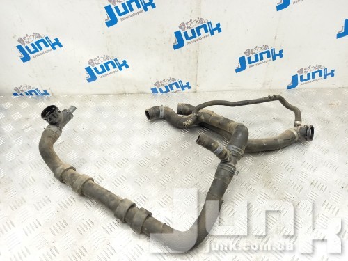 Патрубок системы охлаждения для Вольксваген Taos oe 5QM121049K запчасти бу Патрубок системы охлаждения для Вольксваген Taos oe 5QM121049K разборка бу