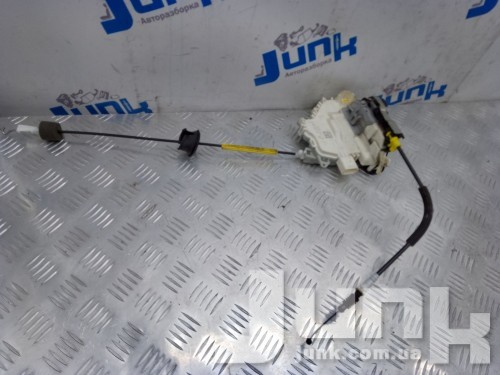 Замок двери передней левой oe 8J1837015D запчасти бу Замок двери передней левой oe 8J1837015D разборка бу