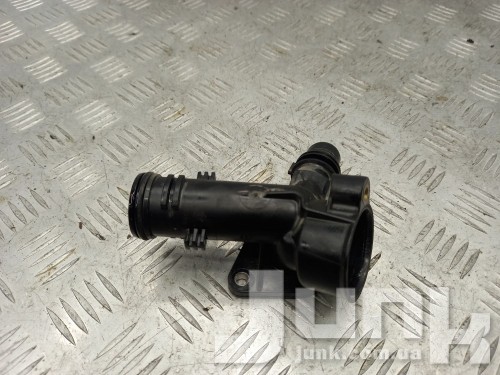 Штуцер (трубопровод) для Audi A8 D4 oe 079121137K запчасти бу Штуцер (трубопровод) для Audi A8 D4 oe 079121137K разборка бу