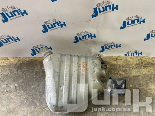 Глушитель задняя правая часть для Audi Q5 oe 8R0253609AP запчасти бу Глушитель задняя правая часть для Audi Q5 oe 8R0253609AP разборка бу