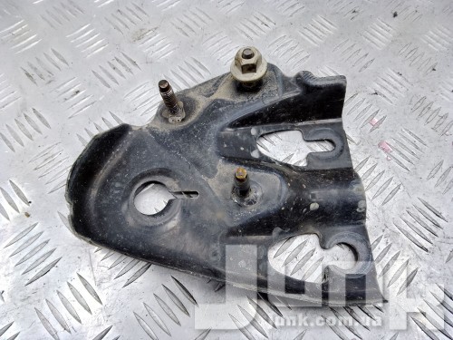 Кронштейн переднего подрамника правый для Ford Fusion 2 oe DG9Z5A098C запчасти бу Кронштейн переднего подрамника правый для Ford Fusion 2 oe DG9Z5A098C разборка бу