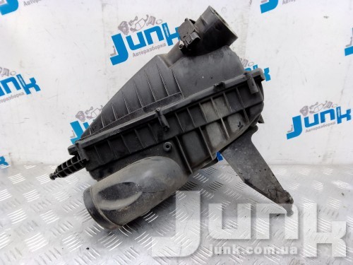 Корпус воздушного фильтра правый для Land Rover Range Rover III oe LR011359 разборка бу