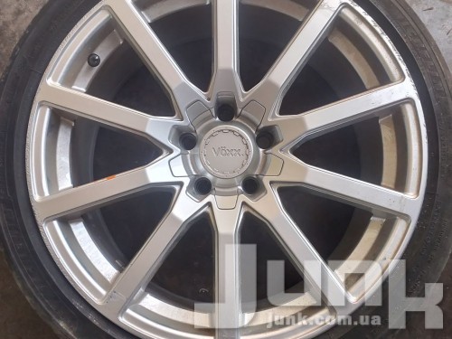 Voxx Vento 8x18 5x108 ET45 DIA Б/У