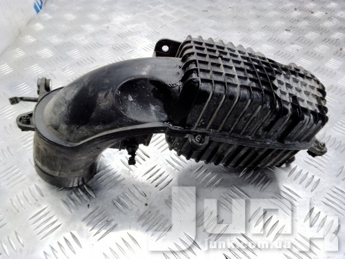 Резонатор воздушного фильтра для Volvo S80 II oe 31319692 запчасти бу Резонатор воздушного фильтра для Volvo S80 II oe 31319692 разборка бу