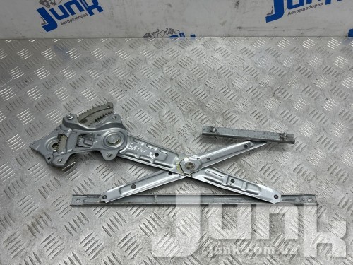 Механизм стеклоподъёмника задней правой двери (без мотора) для Infiniti QX80 oe 827201LA0A разборка бу