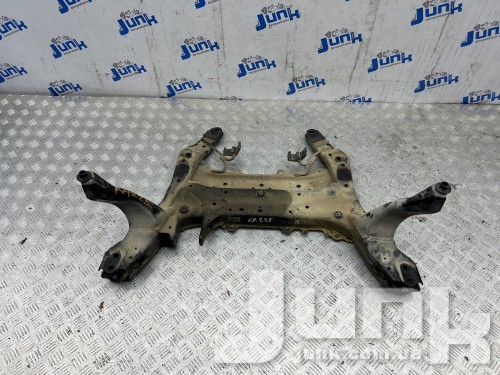 Подрамник передний для BMW 2-га серія oe 31116872729 разборка бу