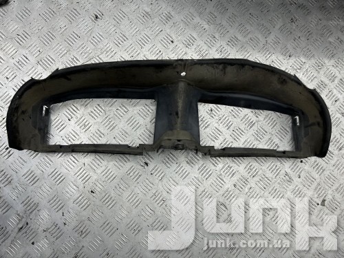 Дефлектор радиатора для BMW E90 oe 51117134099 разборка бу