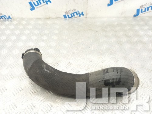 Патрубок интеркулера для БМВ X1 Ф48 oe 13717637197 разборка бу