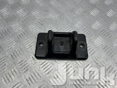 Кронштейн буксировочной петли для Хаммер H3 oe 15826713 разборка бу