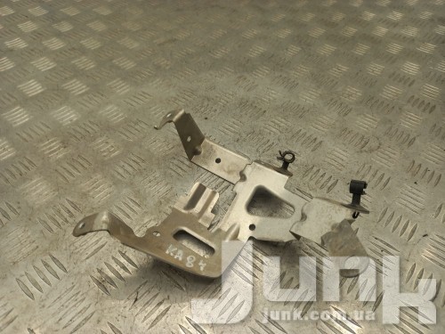 Кронштейн бачка ГУР для Porsche Panamera 4 oe 97034735104 разборка бу