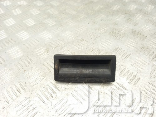 Кнопка крышки багажника oe 5N0827566T разборка бу