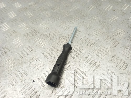 Отвертка со сменными насадками для Audi Q5 II FY oe 8Z0012255 разборка бу