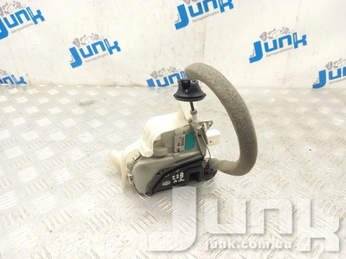 Замок двери передней левой oe 8J1837015D запчасти бу Замок двери передней левой oe 8J1837015D разборка бу