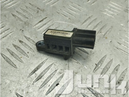 Датчик удара для Вольксваген Passat B6 oe 3C0959651B разборка бу