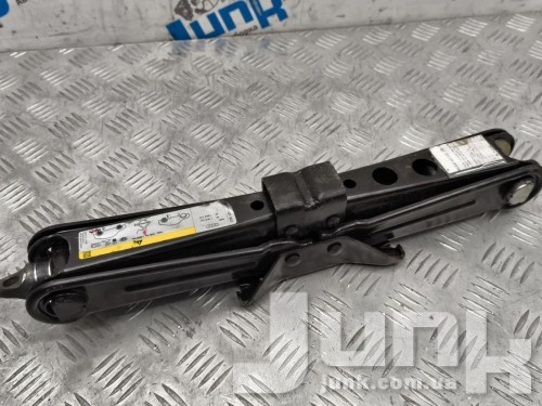 Домкрат для Ауди A4 (Б9) oe 8W0011031 разборка бу