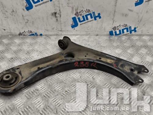 Рычаг передней подвески нижний правый для Вольксваген Passat B7 oe 561407152A запчасти бу Рычаг передней подвески нижний правый для Вольксваген Passat B7 oe 561407152A разборка бу