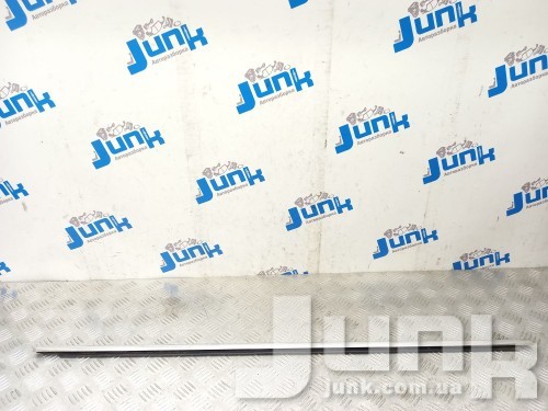 Молдинг двери задней левой для Вольксваген Passat B7 oe 5618394757Z7 запчасти бу Молдинг двери задней левой для Вольксваген Passat B7 oe 5618394757Z7 разборка бу