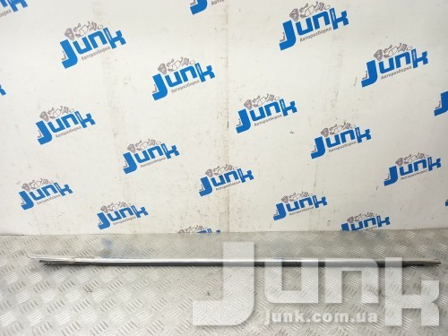 Молдинг стекла передней правой двери для Вольксваген Passat B7 oe 561837476A7Z7 запчасти бу Молдинг стекла передней правой двери для Вольксваген Passat B7 oe 561837476A7Z7 разборка бу