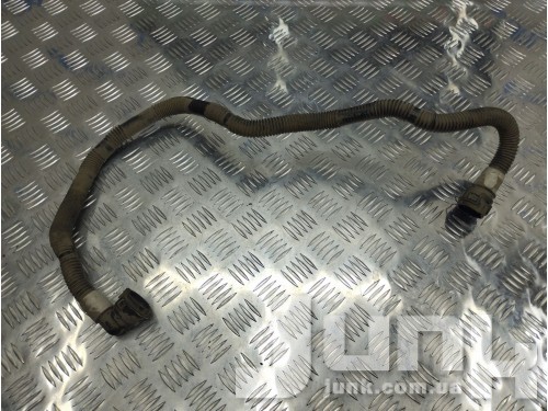 Патрубок системы охлаждения для Tesla Model 3 oe 107758500D разборка бу