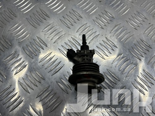 Форсунка жидкости AD Blue для Вольксваген Passat B7 oe 3C0131113C запчасти бу Форсунка жидкости AD Blue для Вольксваген Passat B7 oe 3C0131113C разборка бу