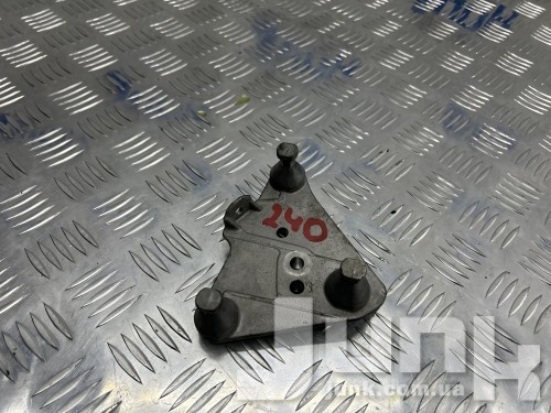 Кронштейн блока abs для Mercedes W204 oe A2044300010 запчасти бу Кронштейн блока abs для Mercedes W204 oe A2044300010 разборка бу