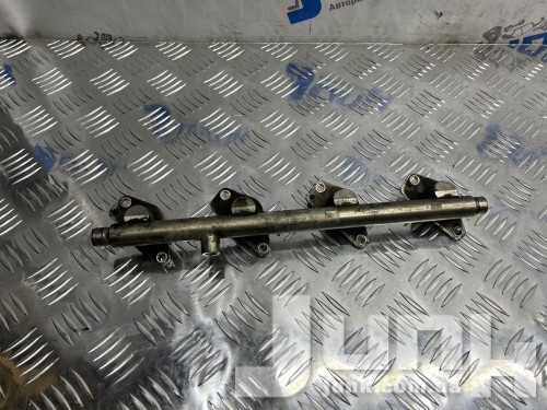 Топливная рампа для Mercedes x156 oe A2700701595 разборка бу