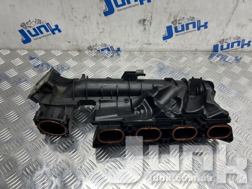 Впускной коллектор для Mercedes x156 oe A2700900737 разборка бу