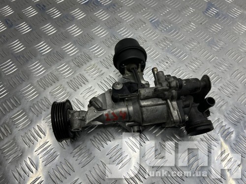 Водяная помпа (насос охлаждения) для Mercedes x156 oe A2702000000 разборка бу