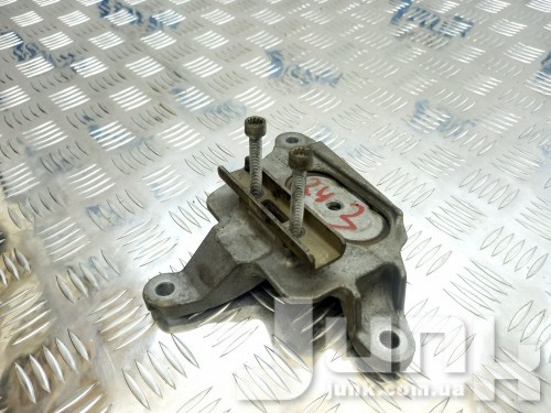 Кронштейн опоры акпп для Audi Q5 oe 8K0399115BS разборка бу