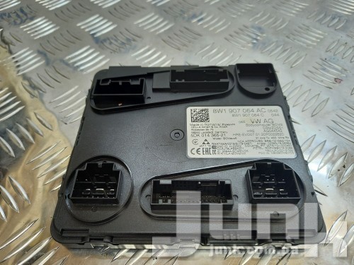 8W1907064AC oe 8W1907064AC разборка бу