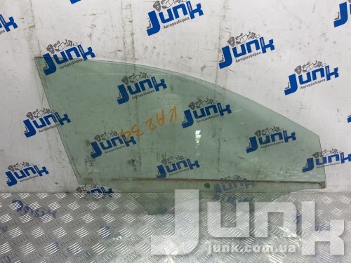 Стекло двери передней правое для Mercedes x156 oe A1567250210 разборка бу