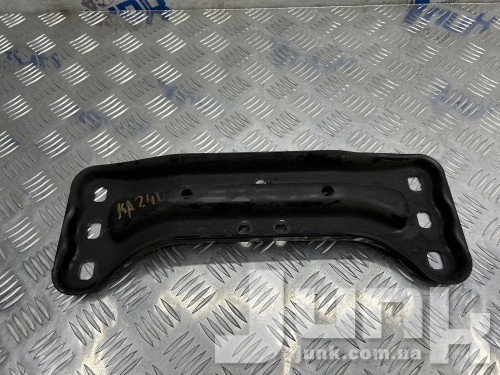 Траверса АКПП для Mercedes W204 oe A2042422601 запчасти бу Траверса АКПП для Mercedes W204 oe A2042422601 разборка бу