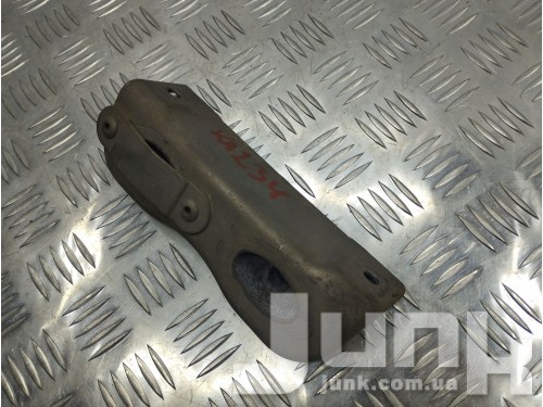 Кронштейн крепления глушителя для Mercedes x156 oe A2464900040 разборка бу