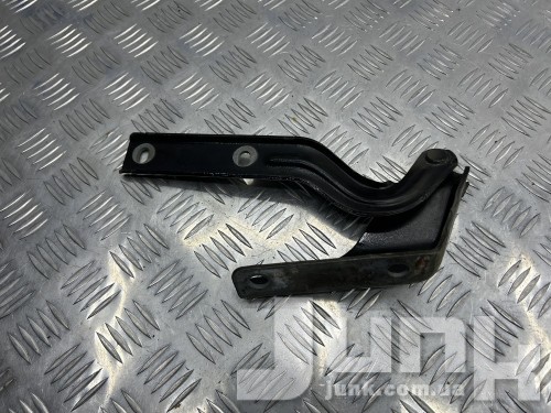 Петля капота правая для Вольксваген Passat B7 oe 561823302 запчасти бу Петля капота правая для Вольксваген Passat B7 oe 561823302 разборка бу