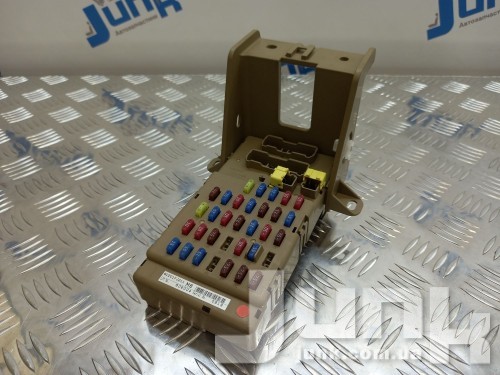 Блок предохранителей для Subaru Forester 4 SJ oe 82201FJ211 разборка бу