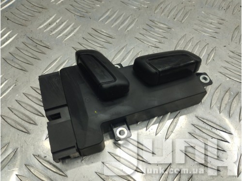 Блок управления правого сидения для Вольксваген Passat B7 oe 561959748 запчасти бу Блок управления правого сидения для Вольксваген Passat B7 oe 561959748 разборка бу