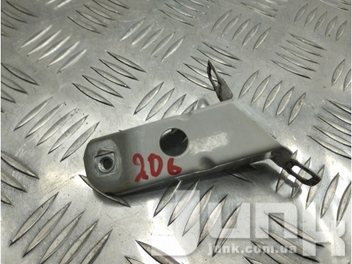 Кронштейн крыла переднего правого для BMW 4-та серія oe 41358066938 разборка бу