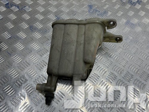 Бачок расширительный для Audi Q5 oe 8K0121405F разборка бу