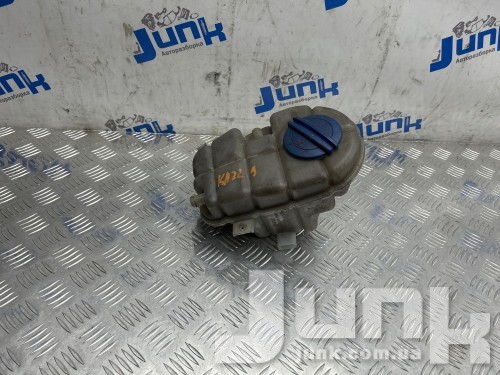 Бачок расширительный для Ауди А6 Ц7 oe 4G0121403G разборка бу